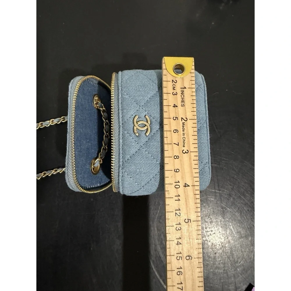 Chanel Pearl Crush Vanity Case with Chain Quilted Mini Crossbody bag